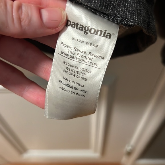 Men’s Patagonia Long Sleeve Tee - Picture 4 of 5